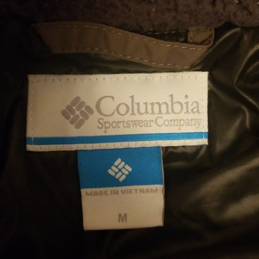 Columbia Winter Jacket - image 3